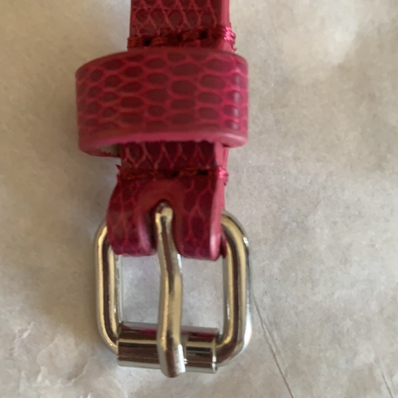 🌺WHBM Raspberry Skinny Watchband Belt M - Picture 4 of 7